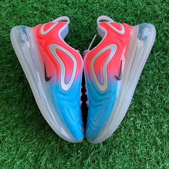 Nike W Air Max 720 - Picture 5 of 9